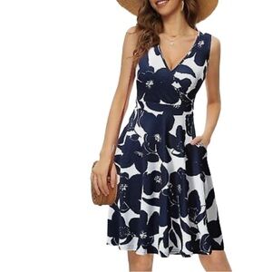 NWOT GUBERRY V-neck Sleeveless Floral Flare Tank Midi Dress With Pockets Size M